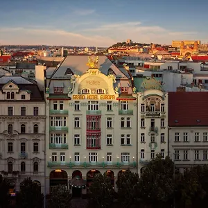 W 5* Praga